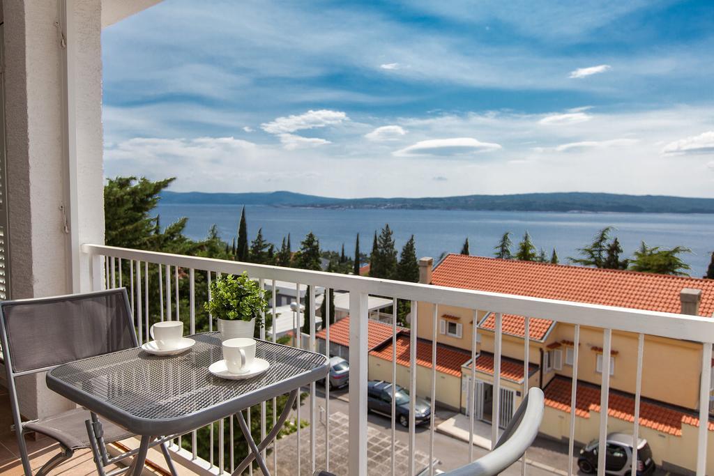 Apartments Casa Bianca Crikvenica Exterior photo
