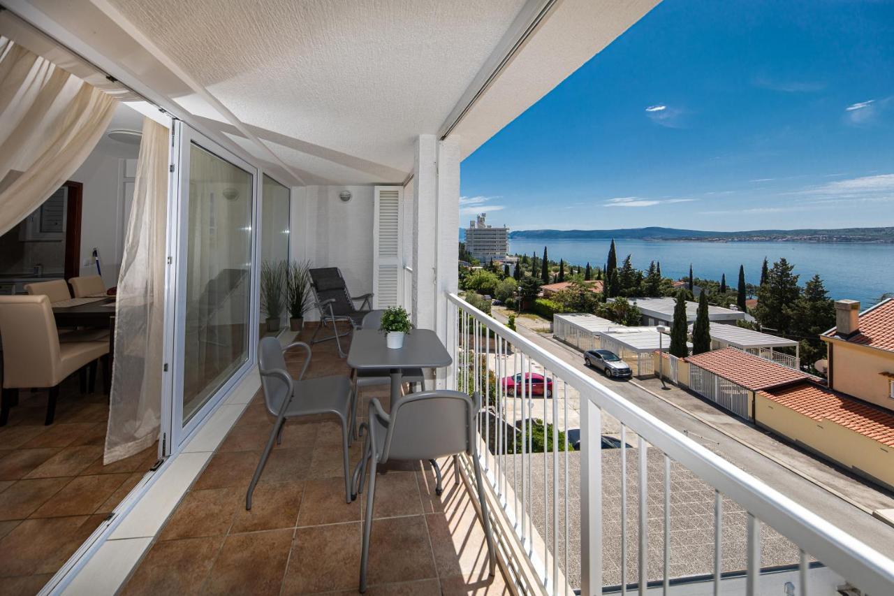Apartments Casa Bianca Crikvenica Exterior photo